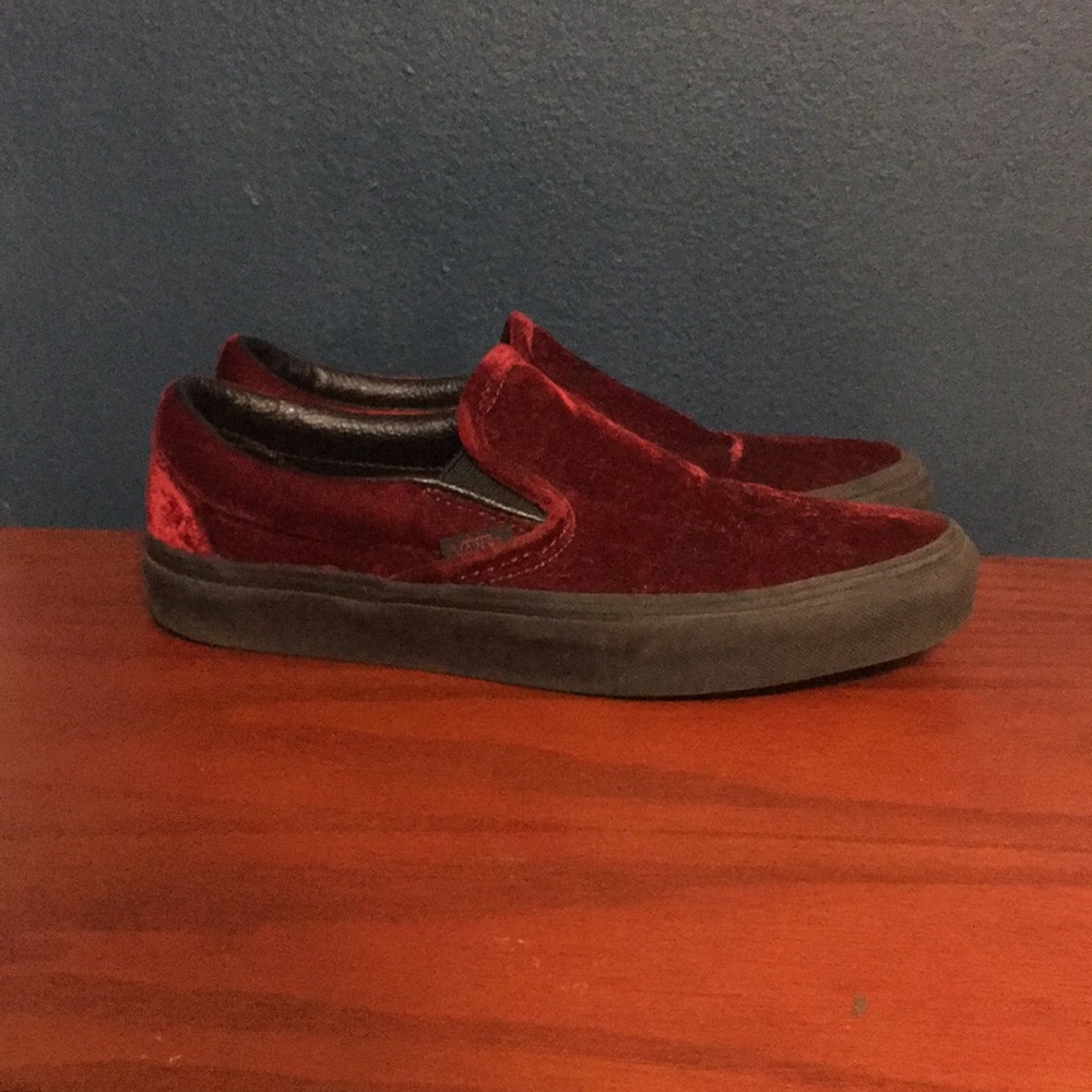 velvet vans women’s 7.5 men’s 6